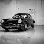 Der Porsche 911 T in schwarz-weiß. Fotografie von James Murray.