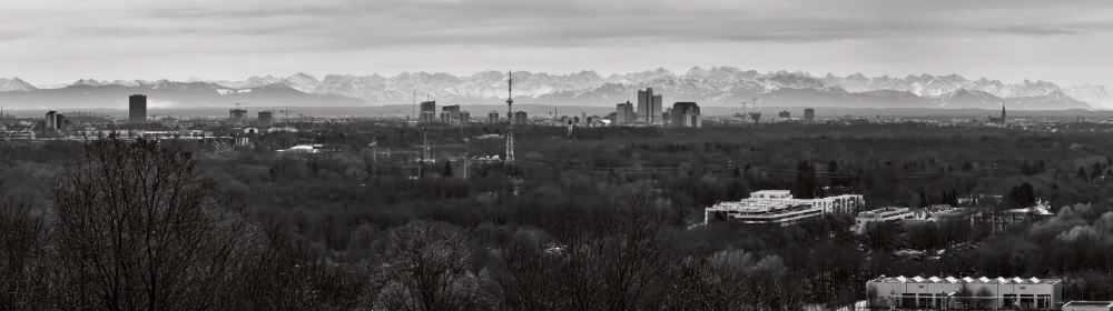 Das Bild München Panorama Triptychon von Roland Wagner